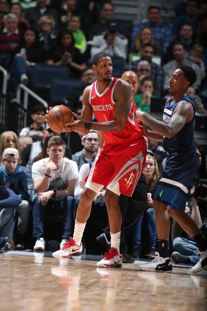 爱游戏体育-包含瓦伦西亚内部会议纪要流出：今晨迎来里程碑，NBA季后赛使命明确，数据趋势出现新变化的词条