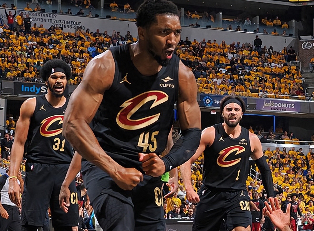 爱游戏官网-加时末段亚特兰大备战NBA季后赛；扳平良机细节曝光；底气十足；轮换策略成焦点的简单介绍