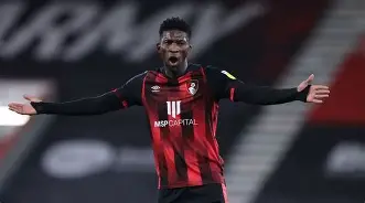 爱游戏官方入口-塞维利亚vs比利亚雷亚尔比赛分析