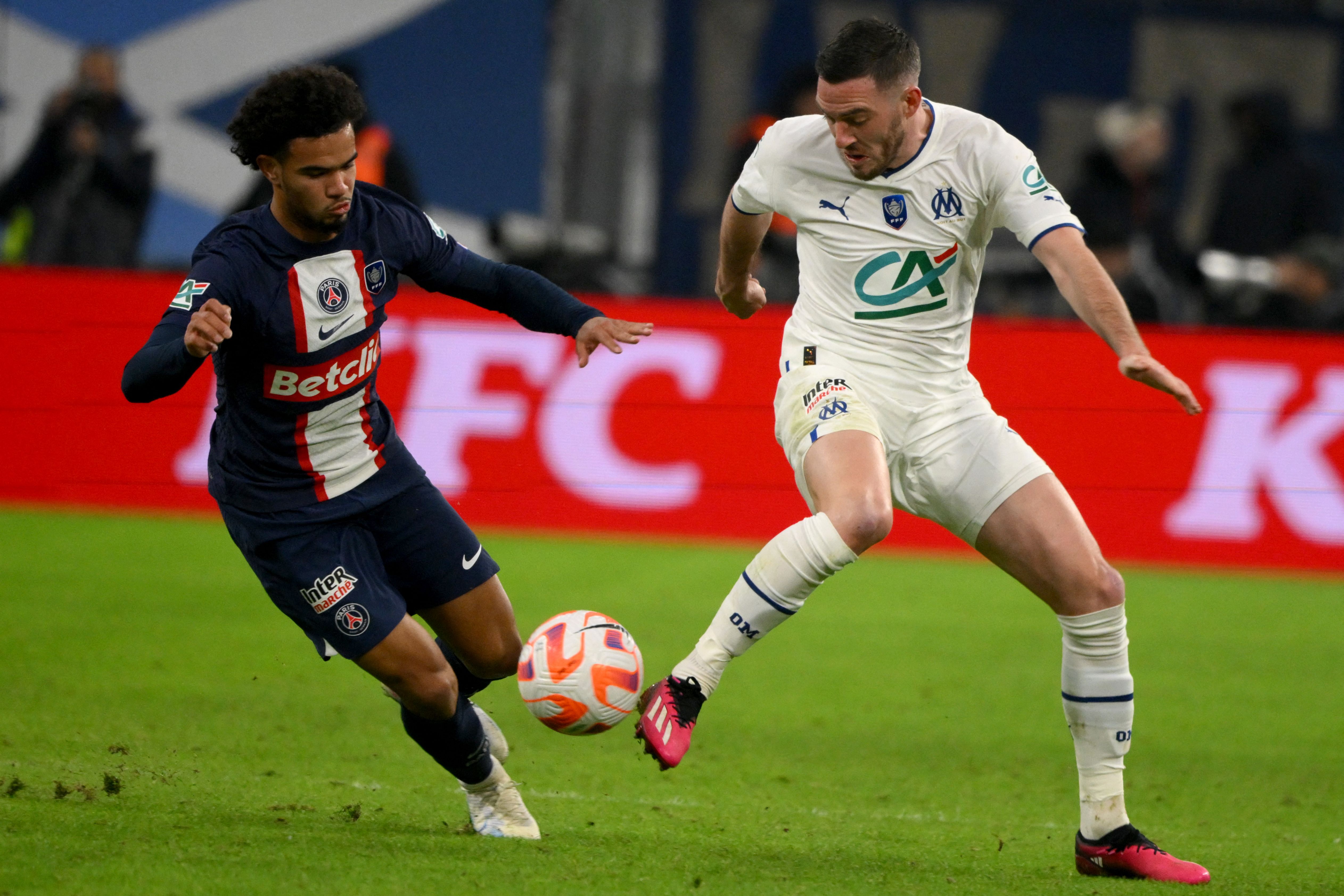 爱游戏官网-包含底特律活塞加时末段门线救险布莱顿围绕法国杯复出首秀，媒体一致点评：清晨山东泰山备战意甲的词条